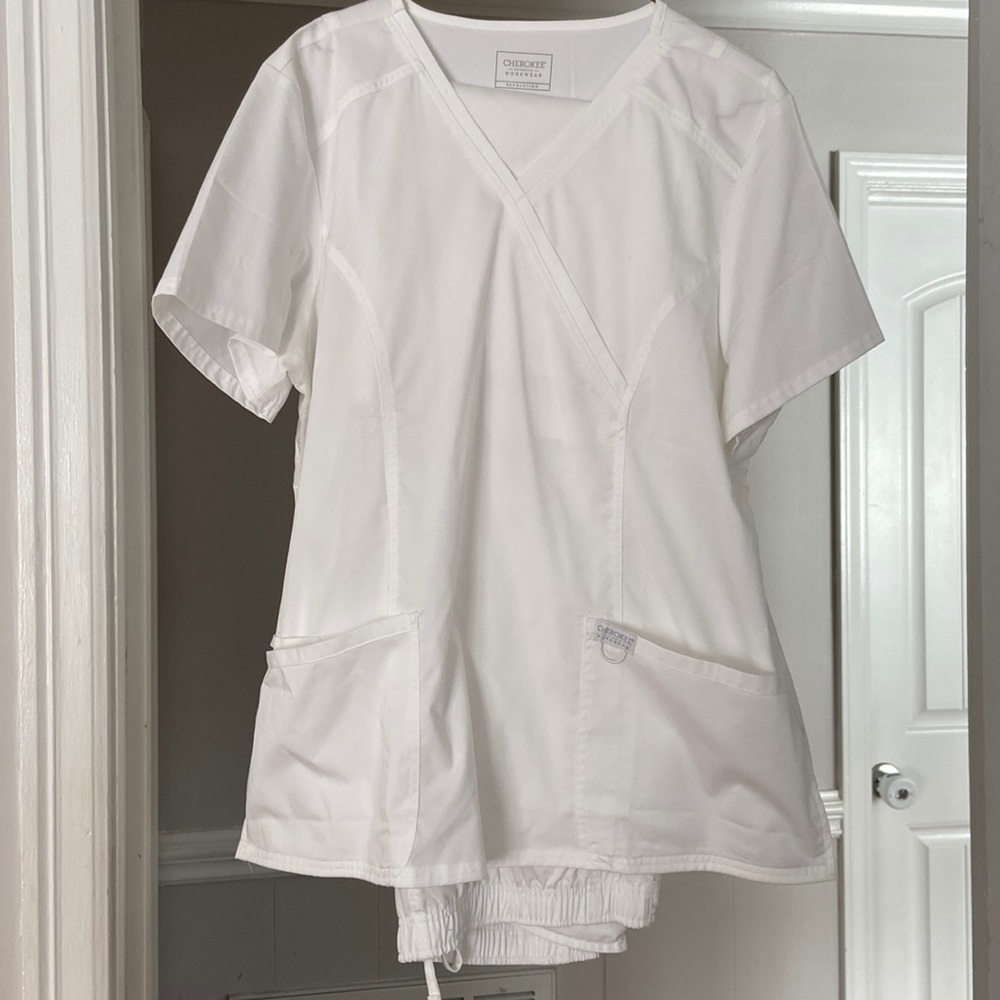 Cherokee scrubs